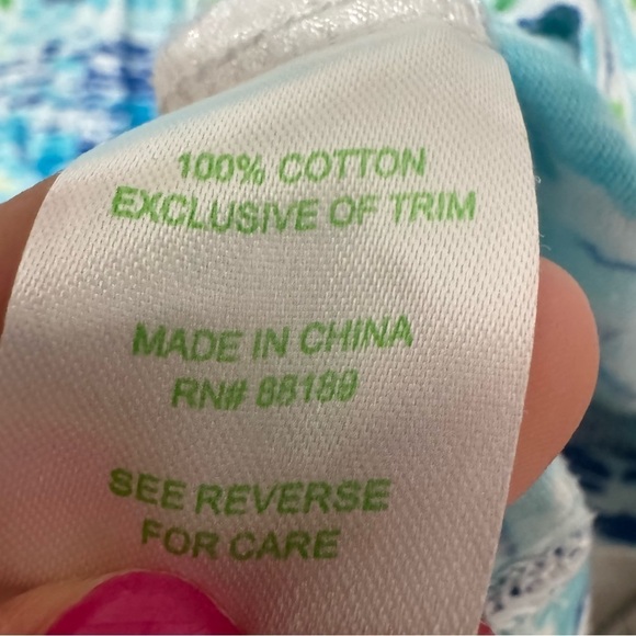 Lilly Pulitzer Women’s Beach Scene Print Size Medium - Picture 6 of 7